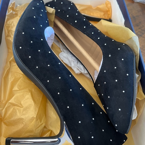 Naji Dress Shoe Pump by ADRIENNE VITTADINI has a studded upper and metallic heel - Picture 3 of 11